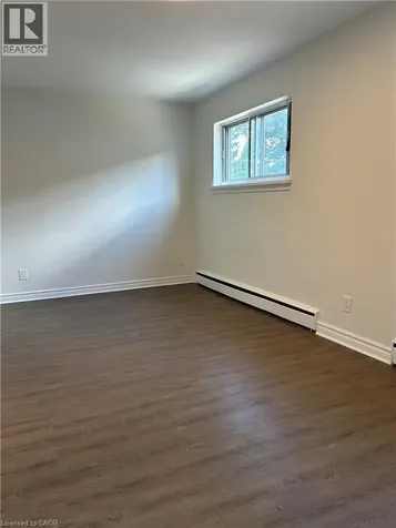 108 Creighton Road Dundas ON L9H 3C1