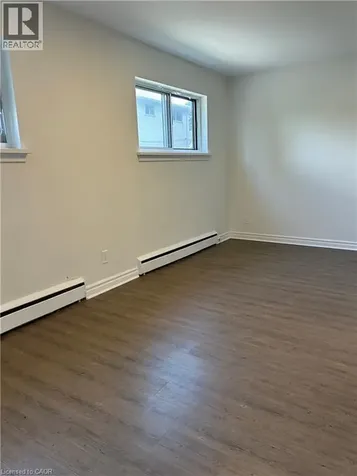 108 Creighton Road Dundas ON L9H 3C1