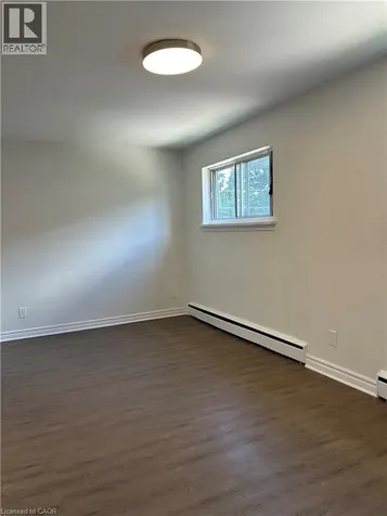 108 Creighton Road Dundas ON L9H 3C1