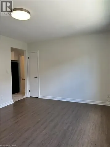 108 Creighton Road Dundas ON L9H 3C1