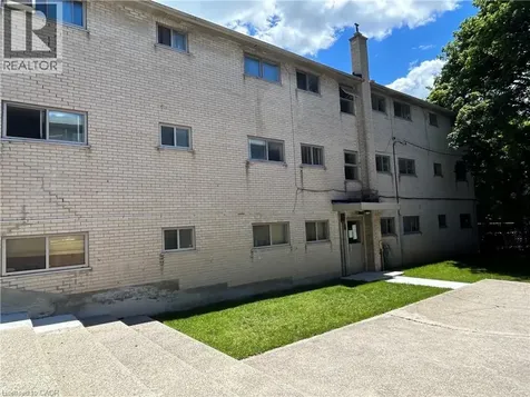 108 Creighton Road Dundas ON L9H 3C1