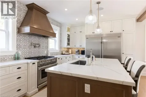 2195 Courtland Drive Burlington ON L7R 1S2