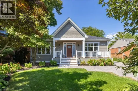 2195 Courtland Drive Burlington ON L7R 1S2