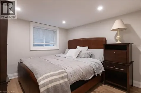 2195 Courtland Drive Burlington ON L7R 1S2