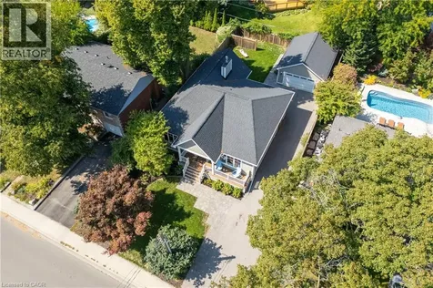 2195 Courtland Drive Burlington ON L7R 1S2