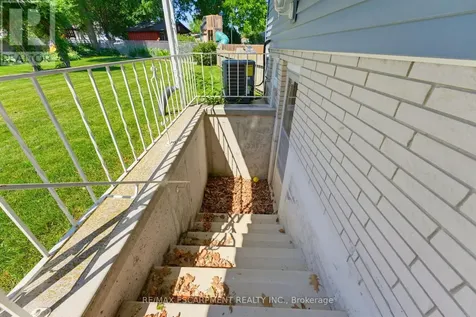6 Treelawn Terrace Brantford ON N3R 3P6