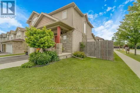 83 Frankfurt Street Kitchener ON N2R 1T8