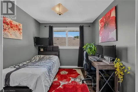 38 Brier Park Road Brantford ON N3R 3P7