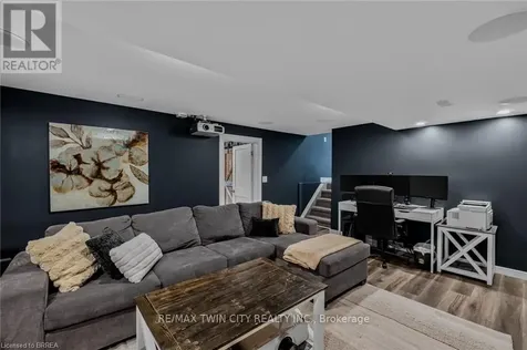 38 Brier Park Road Brantford ON N3R 3P7