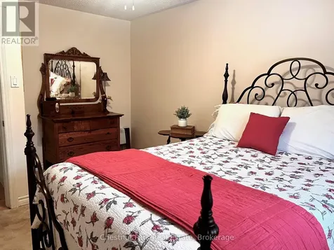 135 Christopher Avenue Wasaga Beach ON L9Z 1S4