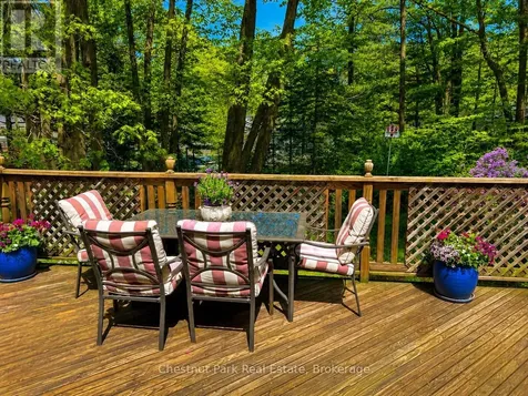 135 Christopher Avenue Wasaga Beach ON L9Z 1S4