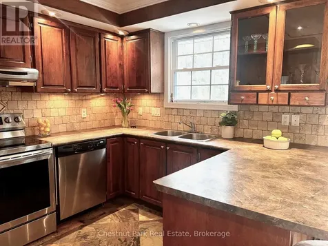 135 Christopher Avenue Wasaga Beach ON L9Z 1S4