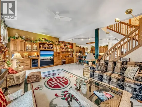 174 Crystal Harbour Lasalle ON N9J 3M8