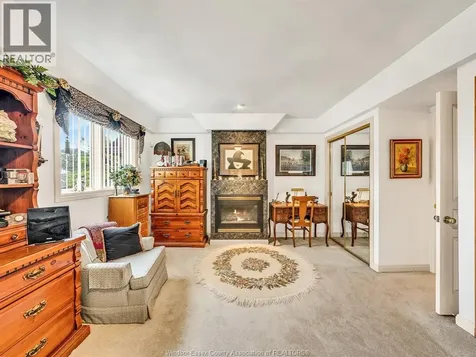174 Crystal Harbour Lasalle ON N9J 3M8