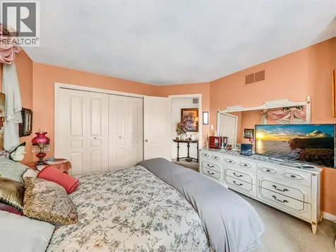 174 Crystal Harbour Lasalle ON N9J 3M8