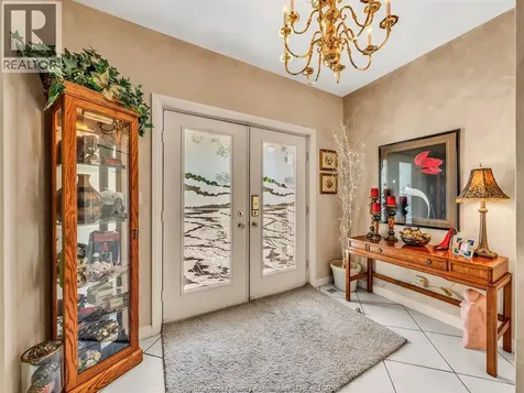 174 Crystal Harbour Lasalle ON N9J 3M8