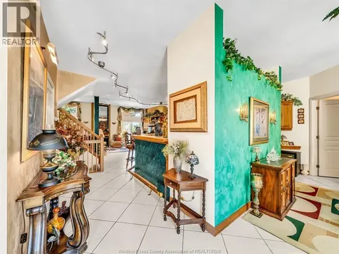 174 Crystal Harbour Lasalle ON N9J 3M8