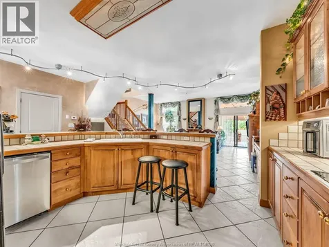 174 Crystal Harbour Lasalle ON N9J 3M8