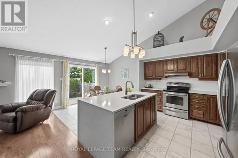 51 Settler's Ridge Way Ottawa ON K2J 4V2