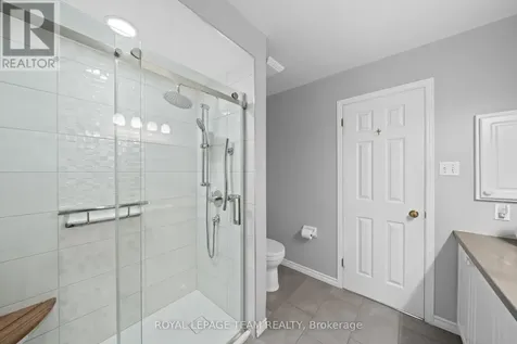 51 Settler's Ridge Way Ottawa ON K2J 4V2