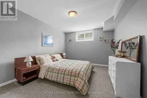 51 Settler's Ridge Way Ottawa ON K2J 4V2