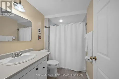 51 Settler's Ridge Way Ottawa ON K2J 4V2