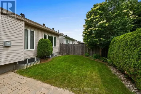 51 Settler's Ridge Way Ottawa ON K2J 4V2