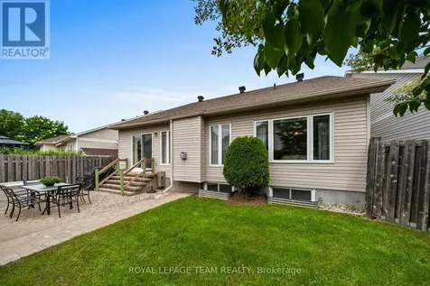 51 Settler's Ridge Way Ottawa ON K2J 4V2