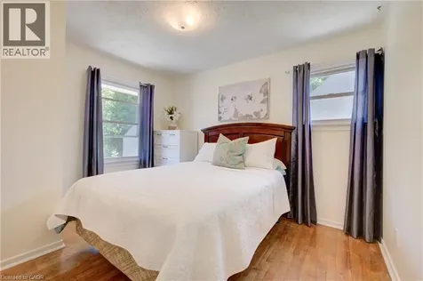 93 Stewart Avenue Cambridge ON N1R 2V1