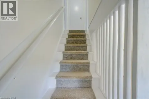93 Stewart Avenue Cambridge ON N1R 2V1