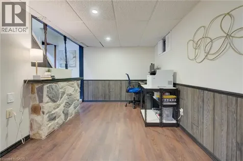 93 Stewart Avenue Cambridge ON N1R 2V1