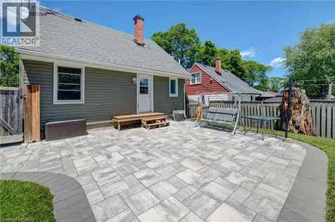 93 Stewart Avenue Cambridge ON N1R 2V1