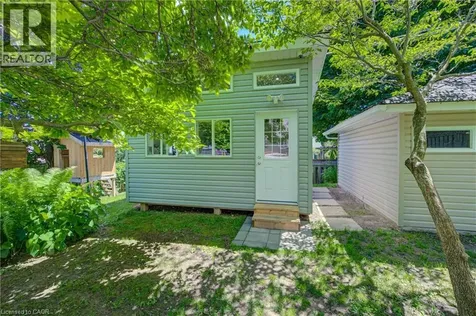 93 Stewart Avenue Cambridge ON N1R 2V1