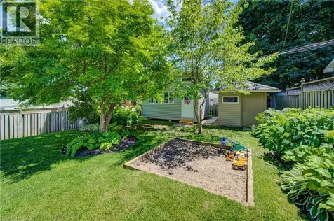 93 Stewart Avenue Cambridge ON N1R 2V1