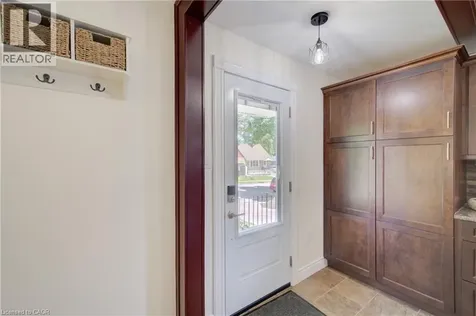 93 Stewart Avenue Cambridge ON N1R 2V1