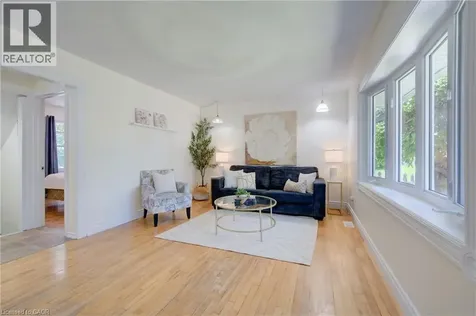 93 Stewart Avenue Cambridge ON N1R 2V1