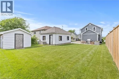 47 Sullivan Avenue Thorold ON L2V 2Y7