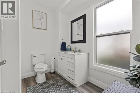 47 Sullivan Avenue Thorold ON L2V 2Y7