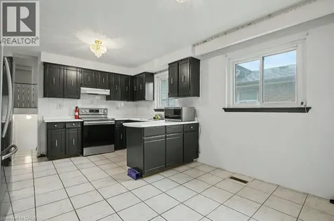 396 Pinemeadow Avenue Mississauga ON L5B 2J9