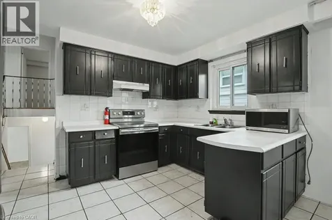 396 Pinemeadow Avenue Mississauga ON L5B 2J9