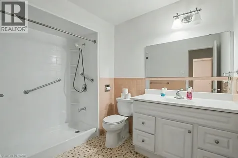 396 Pinemeadow Avenue Mississauga ON L5B 2J9