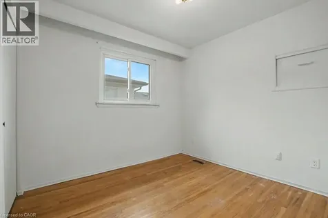 396 Pinemeadow Avenue Mississauga ON L5B 2J9
