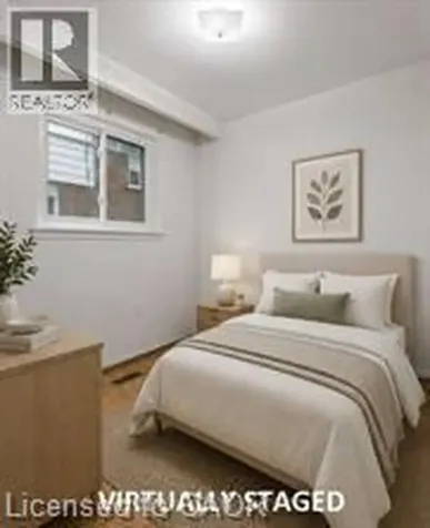 396 Pinemeadow Avenue Mississauga ON L5B 2J9