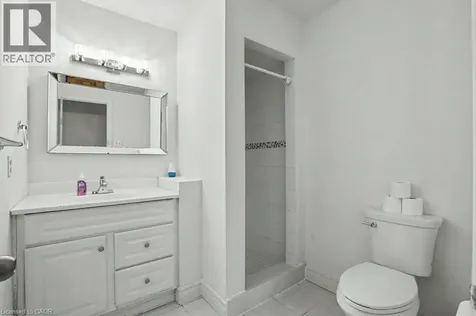 396 Pinemeadow Avenue Mississauga ON L5B 2J9