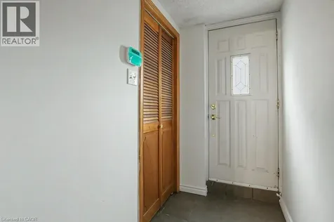 396 Pinemeadow Avenue Mississauga ON L5B 2J9