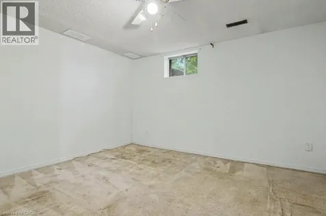 396 Pinemeadow Avenue Mississauga ON L5B 2J9