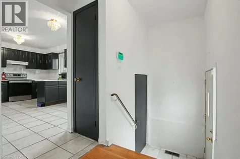 396 Pinemeadow Avenue Mississauga ON L5B 2J9
