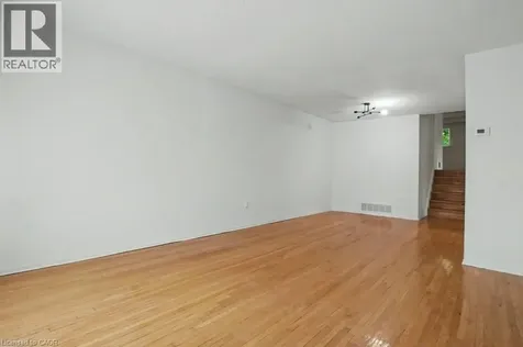 396 Pinemeadow Avenue Mississauga ON L5B 2J9