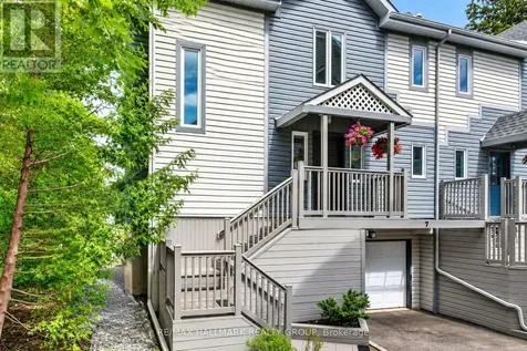 817 High Street East Ottawa ON K2B 6C3