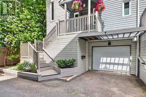 817 High Street East Ottawa ON K2B 6C3